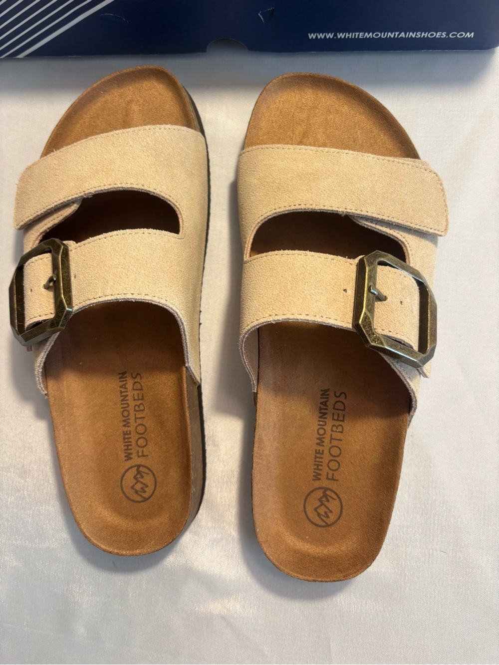 White Mountain Hayloft Beige Suede Double‑Strap Buckle Sandals 8 New - Picture 4 of 7